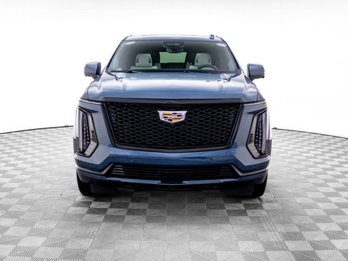 Certified 2026 Cadillac Escalade Platinum Sport AWD/4WD image 8
