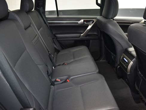 Used 2021 Lexus GX 460 Premium image 22