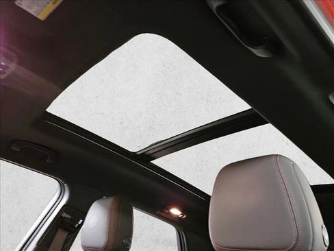 Used 2022 Chevrolet TrailBlazer RS w/ Sun and Liftgate Package image 15