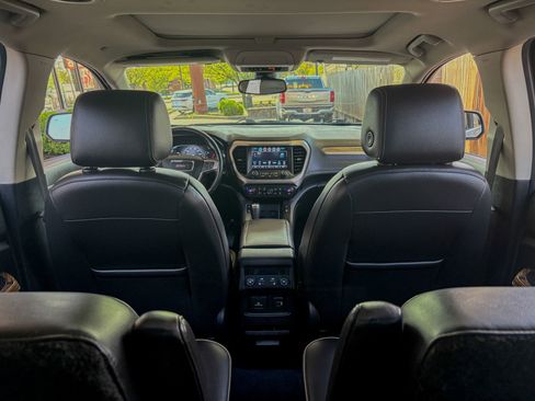 Used 2019 GMC Acadia Denali w/ Technology Package AWD/4WD image 24