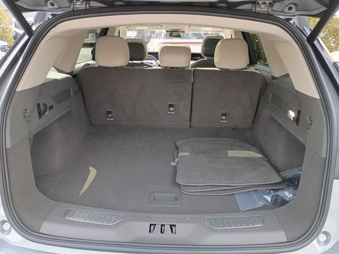 Used 2024 Lincoln Nautilus Reserve w/ Equipment Group 202A image 4