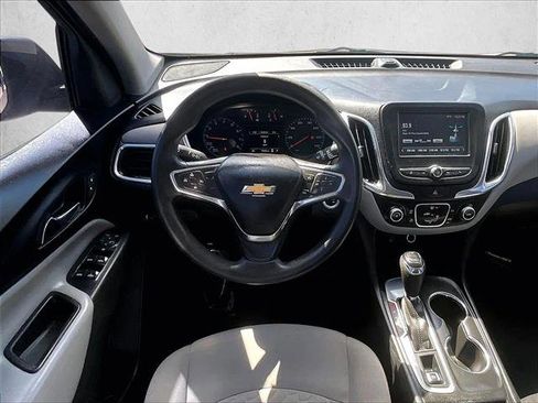 Used 2018 Chevrolet Equinox LS image 5