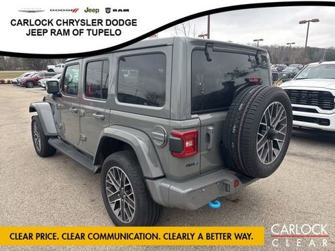 Used 2022 Jeep Wrangler Sahara image 8