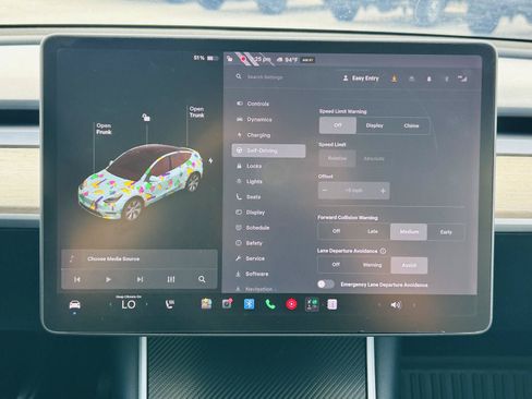 Used 2020 Tesla Model Y Long Range AWD/4WD image 12