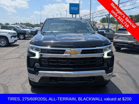 Used 2024 Chevrolet Silverado 1500 LT AWD/4WD image 2