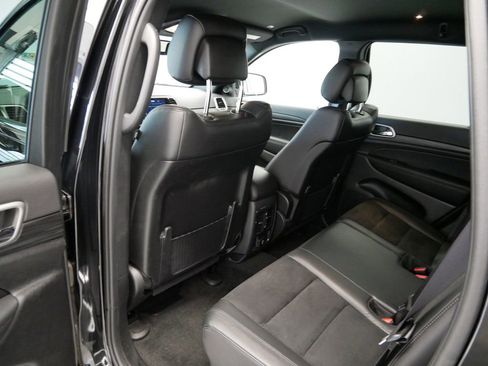 Certified 2022 Jeep Grand Cherokee Laredo X image 8