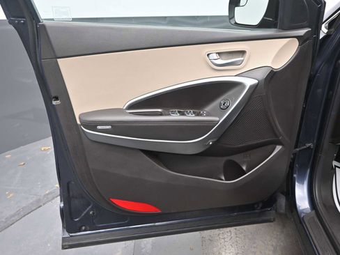 Used 2017 Hyundai Santa Fe Sport image 12