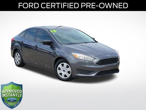 Certified 2018 Ford Focus S FWD image 1