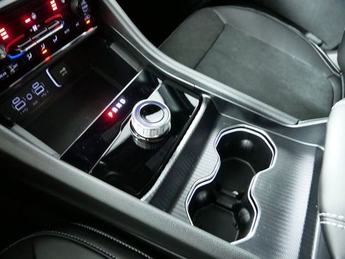 Used 2024 Jeep Grand Cherokee Altitude image 50