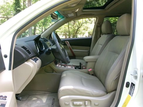 Used 2008 Toyota Highlander Limited FWD image 10