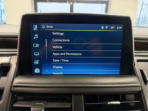 Used 2023 Chevrolet Suburban Premier image 54