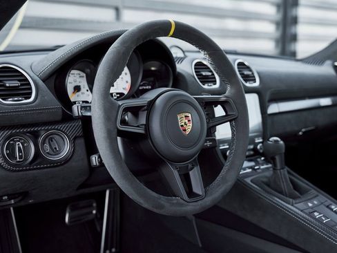 Used 2024 Porsche 718 Cayman GT4 RS w/ Weissach Package image 48