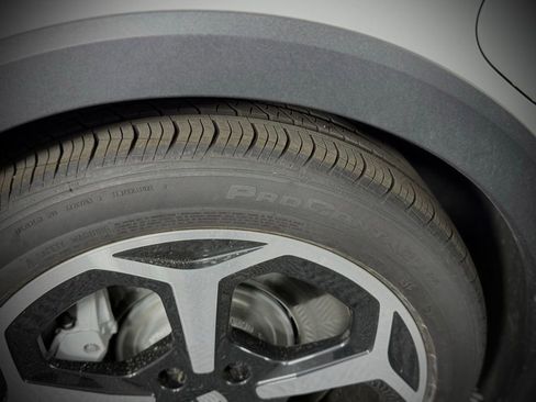 New 2025 Porsche Taycan 4S image 15