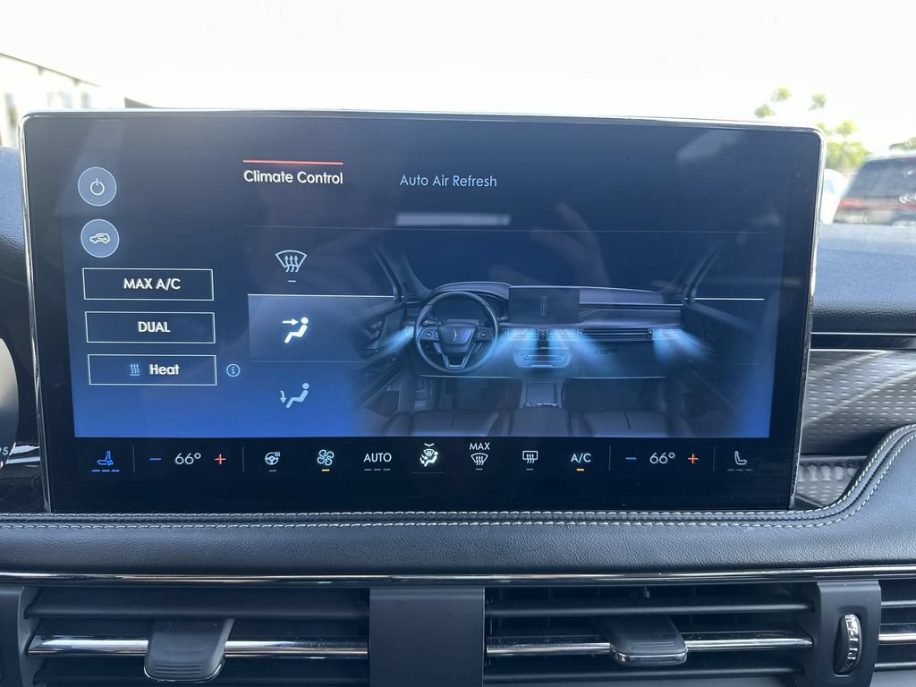 Certified 2025 Lincoln Corsair Grand Touring w/ Equipment Group 302A AWD/4WD image 17