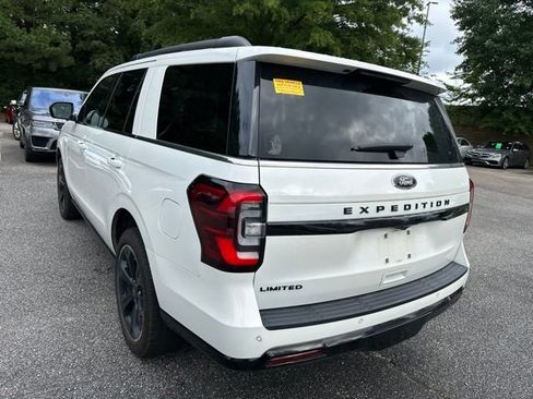 Used 2022 Ford Expedition Limited AWD/4WD image 7
