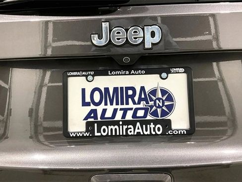 Used 2019 Jeep Renegade Latitude w/ Cold Weather Group image 24