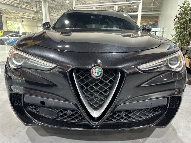 Used 2018 Alfa Romeo Stelvio Quadrifoglio w/ Driver Assist Dynamic Package AWD/4WD image 24