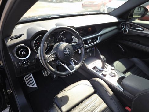 Used 2020 Alfa Romeo Stelvio Ti Sport w/ Quick Order Package 22S Sport AWD/4WD image 14