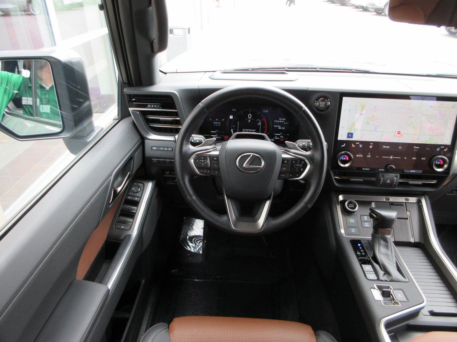 Used 2024 Lexus GX 550 w/ Accessory Package (31) AWD/4WD image 37