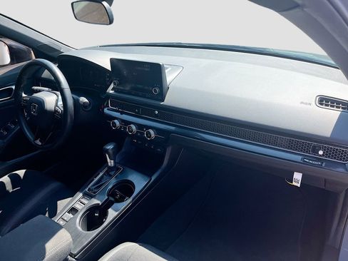 Used 2025 Honda Civic Sport image 26