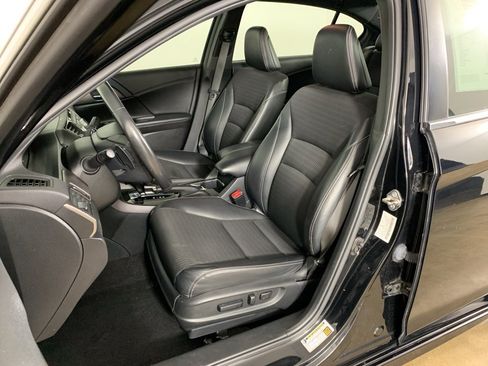 Used 2016 Honda Accord Sport image 27