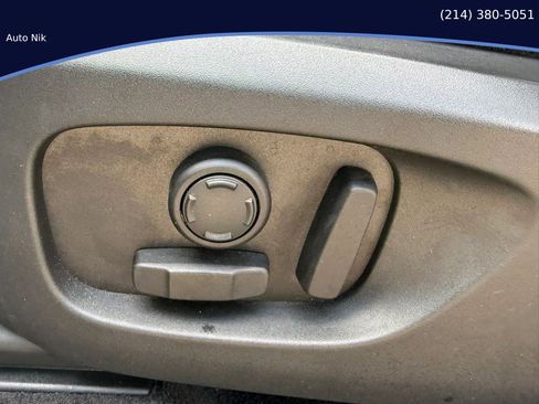 Used 2019 Land Rover Discovery Sport HSE image 16