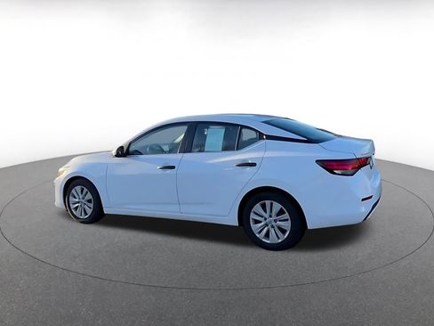 Used 2025 Nissan Sentra S image 10