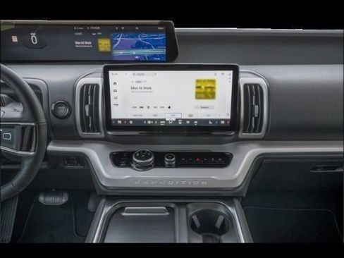 New 2025 Ford Expedition Active AWD/4WD image 7