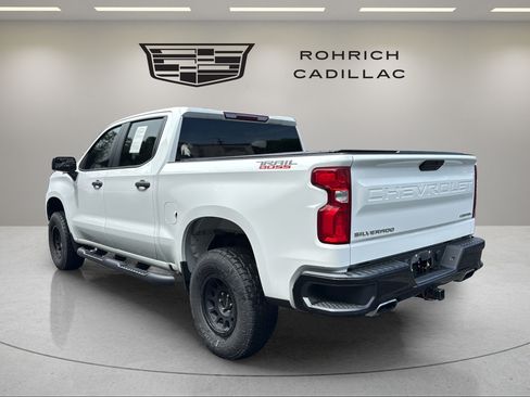 Used 2019 Chevrolet Silverado 1500 Custom Trail Boss w/ Custom Convenience Package AWD/4WD image 7