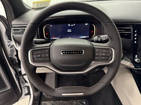 New 2025 Jeep Wagoneer 4WD w/ Convenience Group I image 23