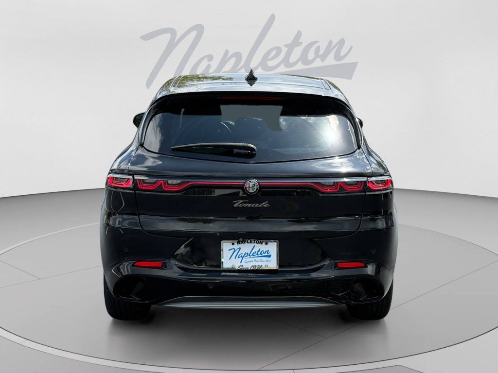 Used 2024 Alfa Romeo Tonale Ti AWD/4WD image 4