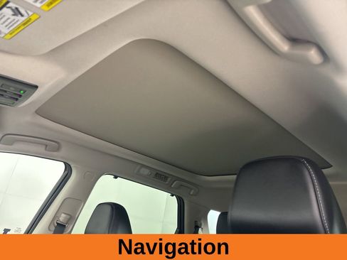 Used 2023 Nissan Pathfinder Platinum image 12