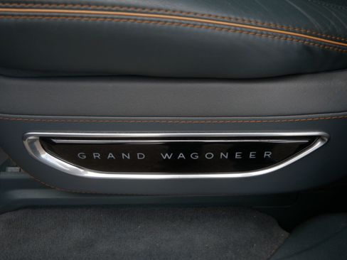 Used 2022 Jeep Grand Wagoneer Series II w/ Flexible Seating Group AWD/4WD image 24