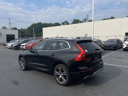 Used 2019 Volvo XC60 T6 Momentum w/ Premium Package AWD/4WD image 4