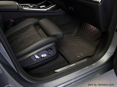 Certified 2023 BMW X7 xDrive40i w/ Premium Package image 39