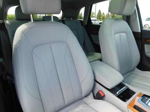 Used 2022 Audi Q5 2.0T Premium Plus AWD/4WD image 21