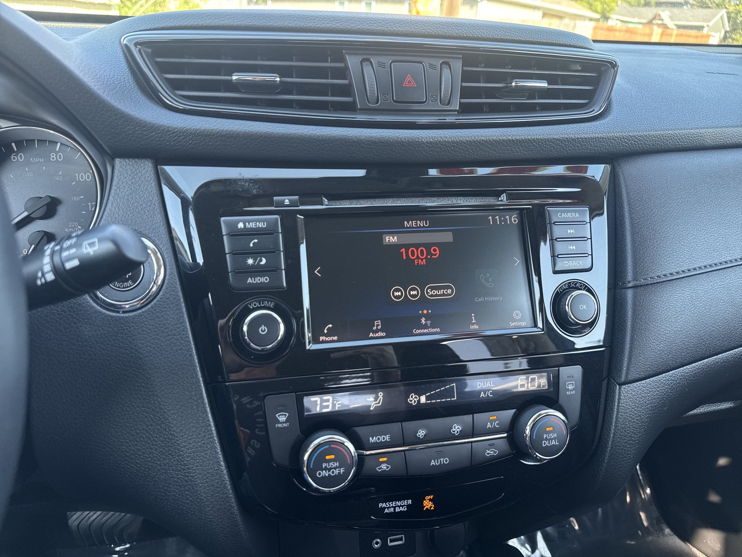 Used 2019 Nissan Rogue SV AWD/4WD image 13
