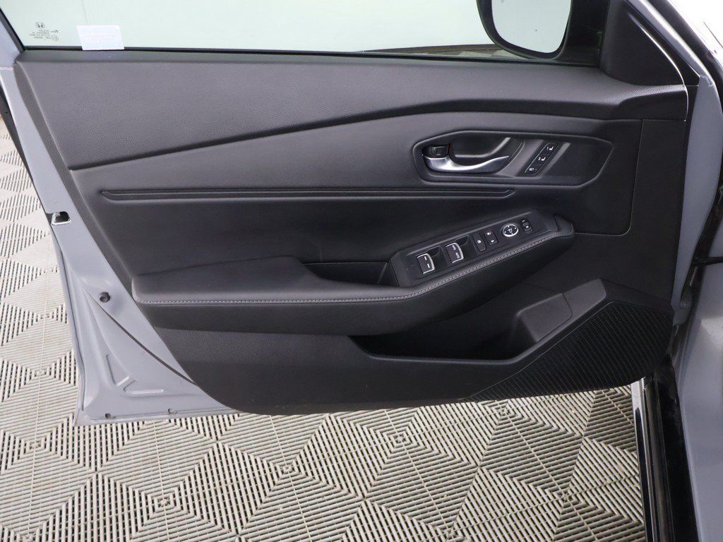 Used 2024 Honda Accord Sport image 23