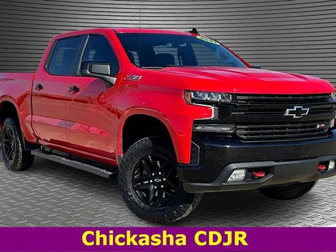 Used 2021 Chevrolet Silverado 1500 LT Trail Boss w/ Convenience Package II image 3