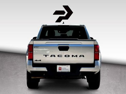 Used 2024 Toyota Tacoma TRD Sport AWD/4WD image 7