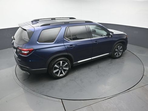 Certified 2024 Honda Pilot Touring image 44