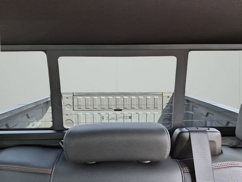 Used 2024 GMC Sierra 1500 AT4 w/ Technology Package image 25