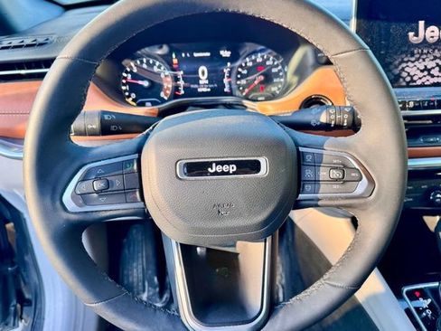 Used 2024 Jeep Compass Limited AWD/4WD image 11