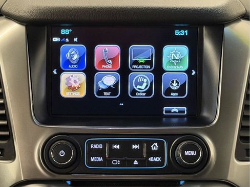 Used 2019 Chevrolet Tahoe LS AWD/4WD image 32