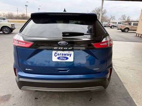 Used 2024 Ford Edge SEL image 7