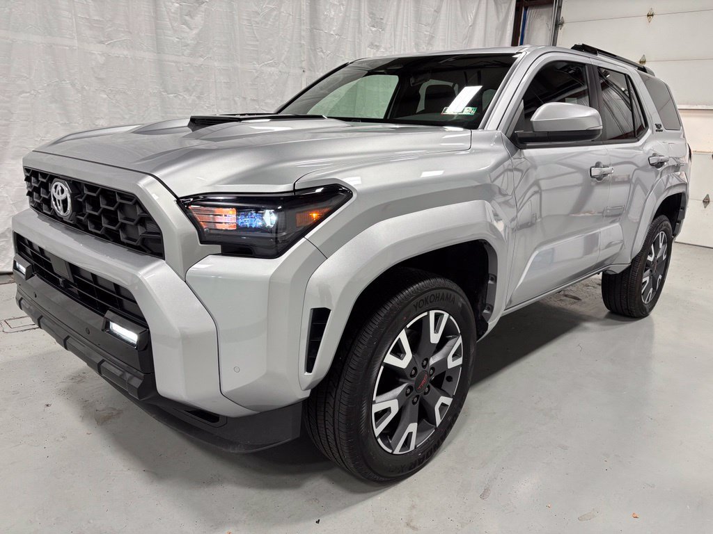 Used 2026 Toyota 4Runner TRD Sport AWD/4WD image 3