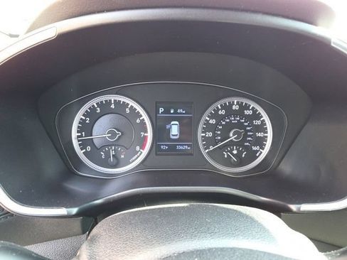 Used 2019 Hyundai Santa Fe SE FWD image 9