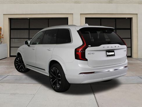 New 2026 Volvo XC90 T8 Plus w/ Protection Package Premier image 3