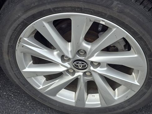 Used 2023 Toyota Camry LE w/ Convenience Package image 10