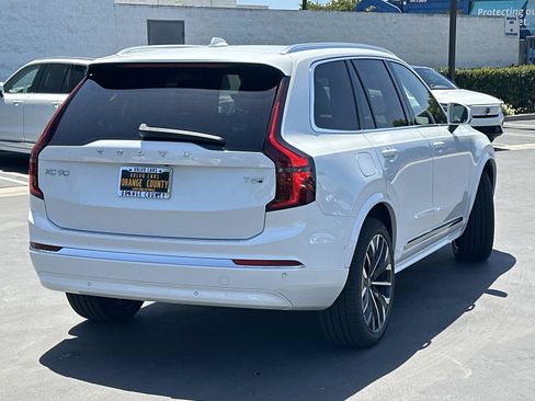 New 2026 Volvo XC90 T8 Plus AWD/4WD image 6